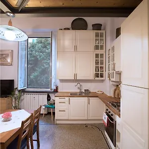  Apartment Pesto
