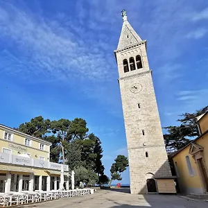 Stella Deluxe Superior 5 Star Apartment, Your Piece Of Heaven By The Sea & Park, With Sea View Novigrad Istria